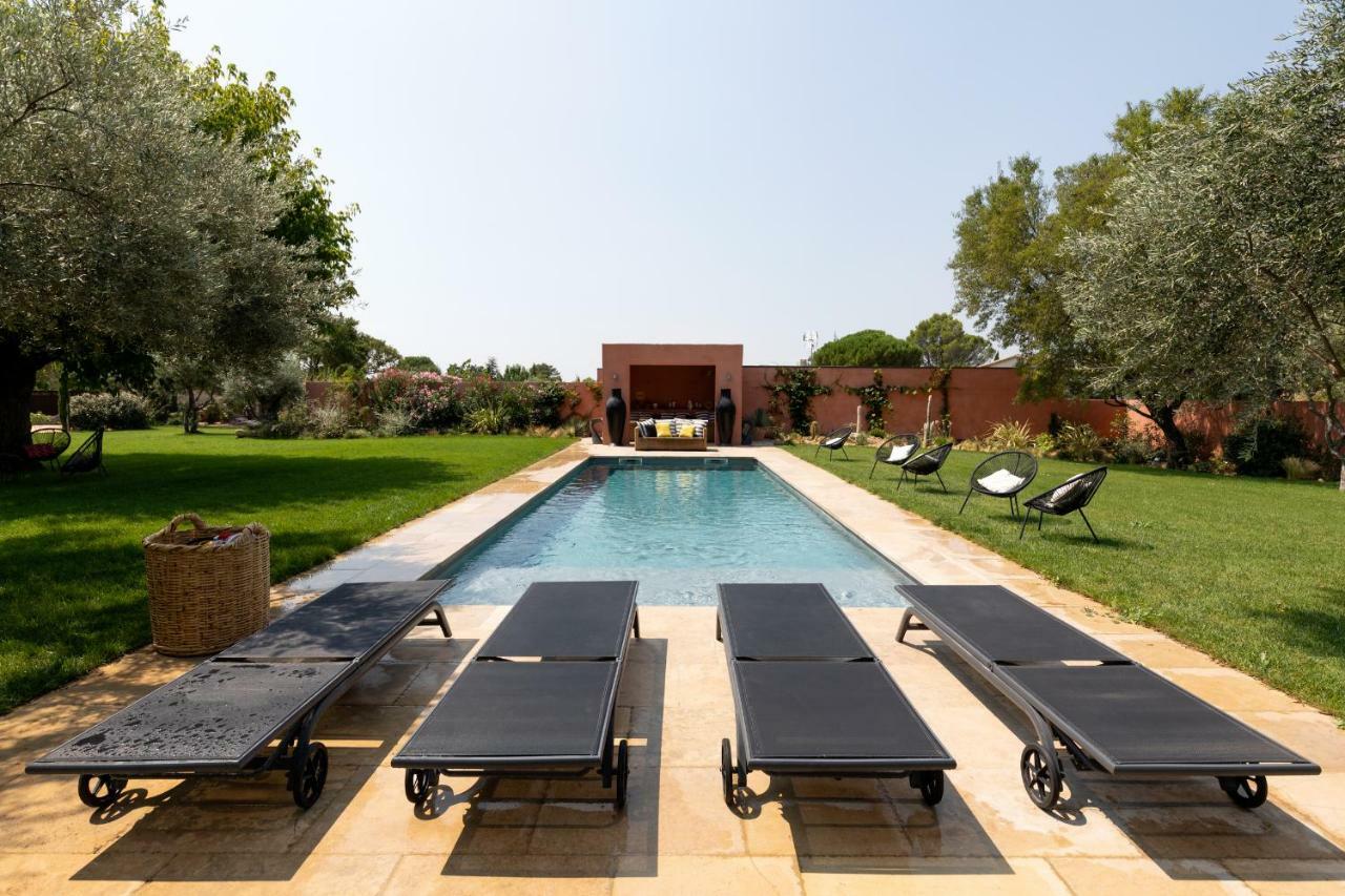 Mas D Orient Uzes Exterior photo