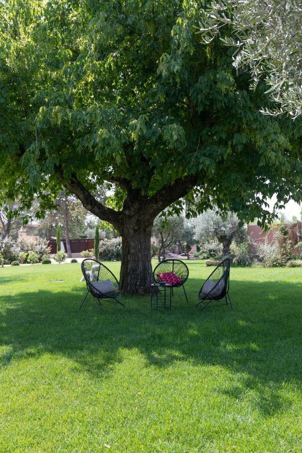 Mas D Orient Uzes Exterior photo
