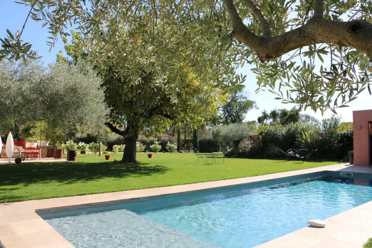 Mas D Orient Uzes Exterior photo