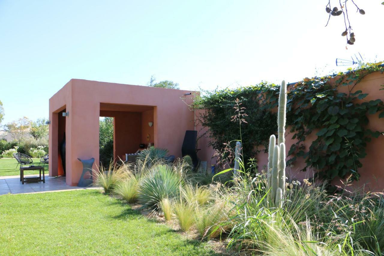 Mas D Orient Uzes Exterior photo